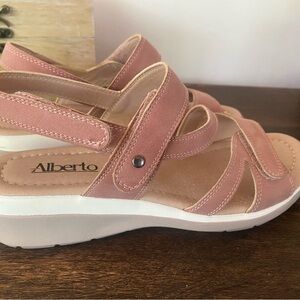 Pink Sandals with Cushioned Sole and Velcro Closure size 37